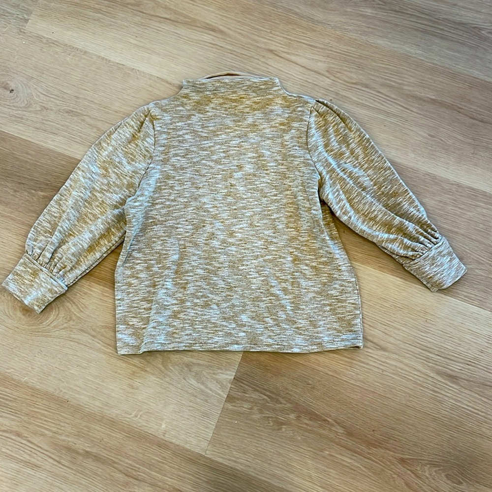 Madewell sweater size Medium. Light brown & cream .